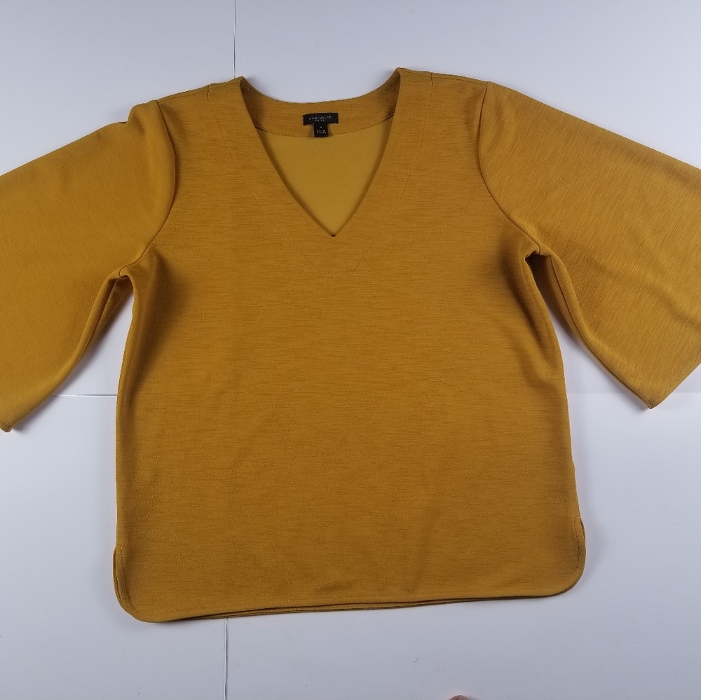 Blouse - Picture 2 of 10